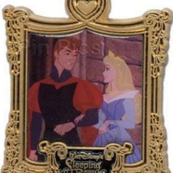 NEW!! DISNEY FRAMED SLEEPING BEAUTY PIN PRINCESS AURORA PRINCE PLATINUM RELEASE - Picture 4 of 7